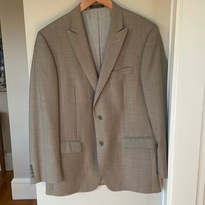 Men’s beige blazer